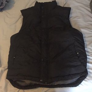 Black puff vest
